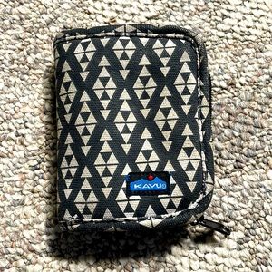 Kavu Geometric Wallet